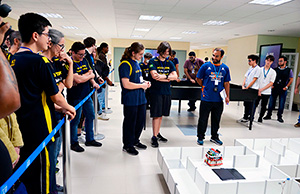 Na modalidade Rescue Maze, robôs simulam o resgate de vítimas em um ambiente hostil: confira o desempenho da equipe Defender (2022)