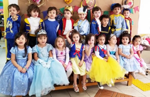 Hora do conto: alunos da Educação Infantil participam de baile da Cinderela - 2019